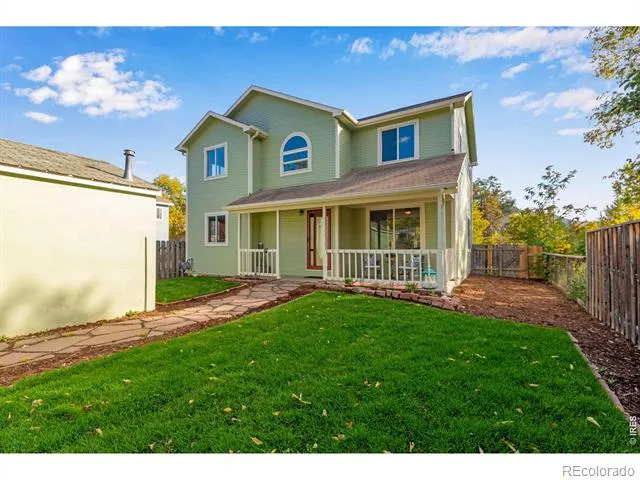 217 Park Street Lyons, CO 80540