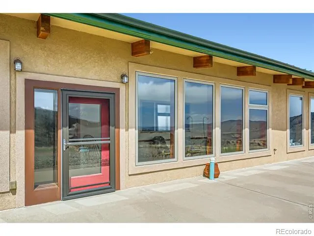 752 Willow Patch Lane Bellvue, CO 80512