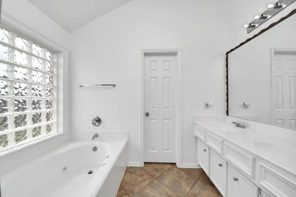 15 Palm Desert Drive Manvel, TX 77578