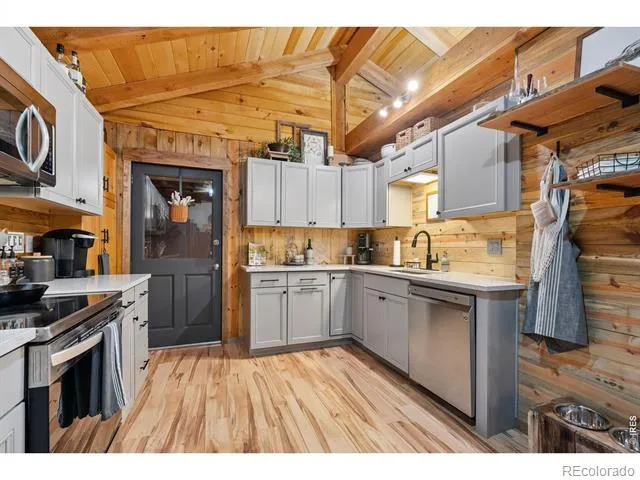 32224 Poudre Canyon Road Bellvue, CO 80512