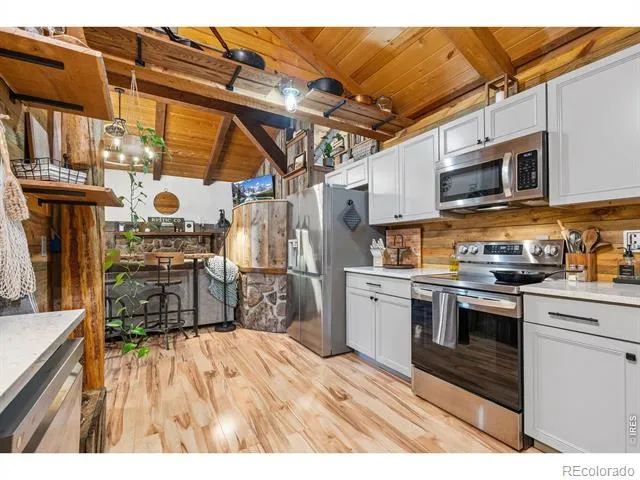 32224 Poudre Canyon Road Bellvue, CO 80512