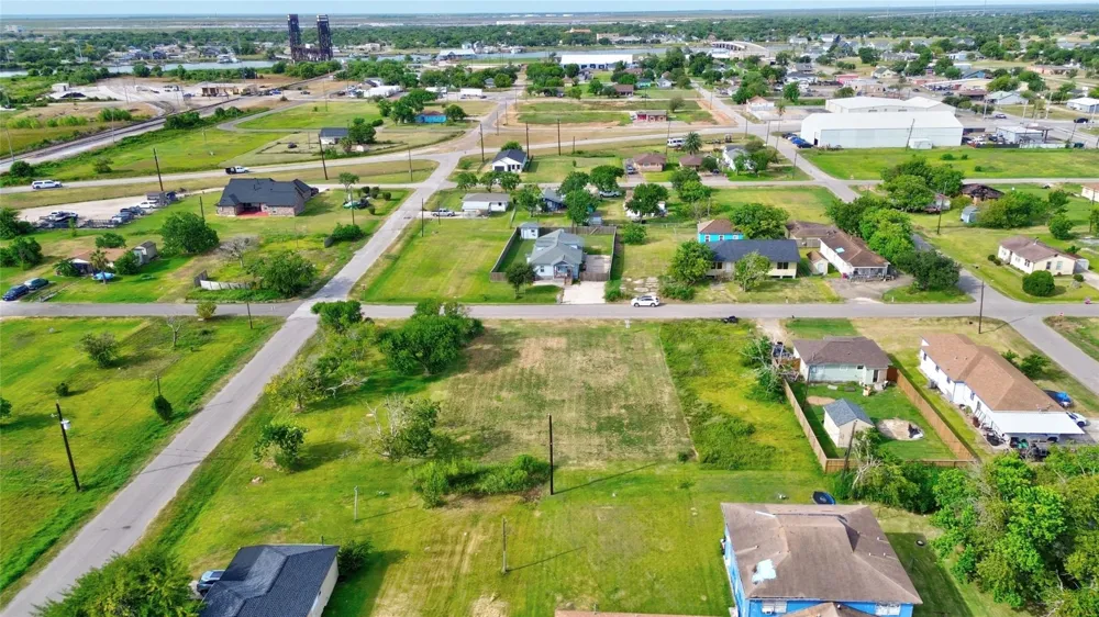 512 S Avenue G Freeport, TX 77541