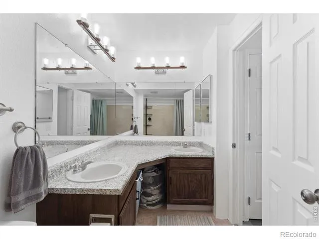 3600 S Pierce Street ##1-207 Denver, CO 80235