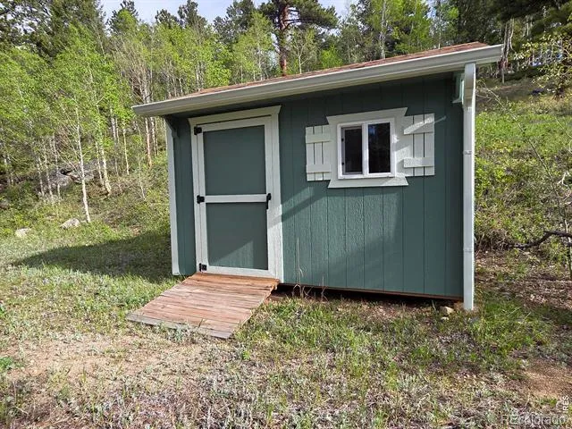 328 Skinner Road Allenspark, CO 80510