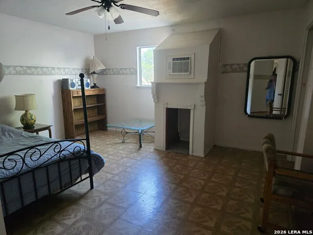 2926 Misty Park Dr Houston, TX 77082