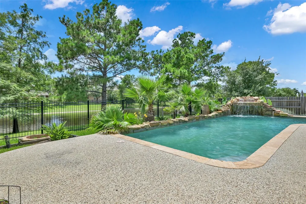 22503 Grassnook Drive Tomball, TX 77375