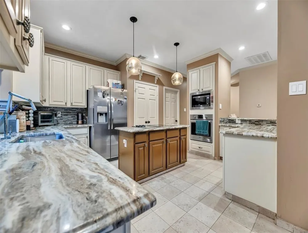 5319 Arbor Bridge Court Kingwood, TX 77345