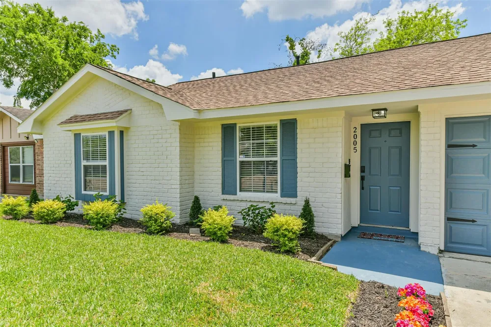2005 Cheryl Drive Pearland, TX 77581