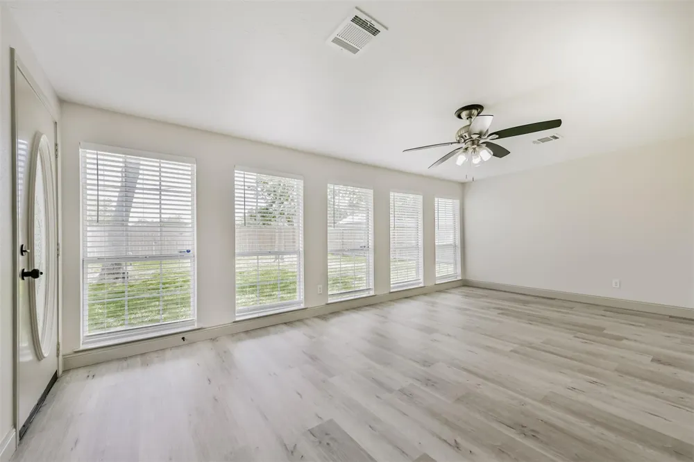 2005 Cheryl Drive Pearland, TX 77581