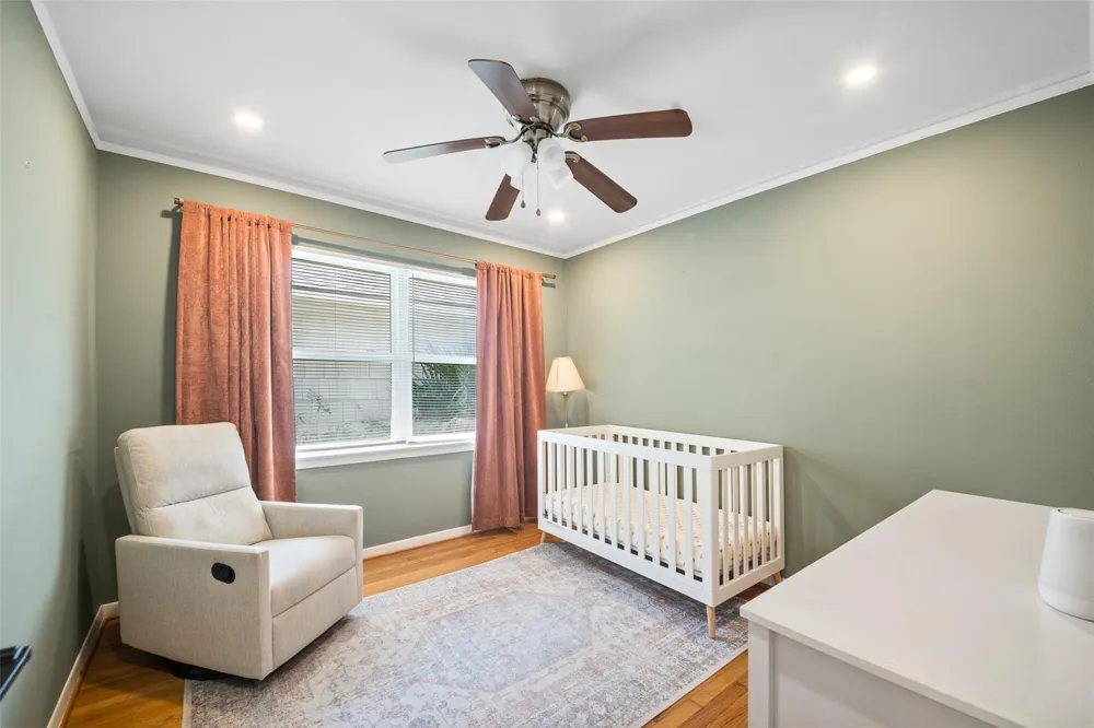 4830 Hummingbird Street Houston, TX 77035