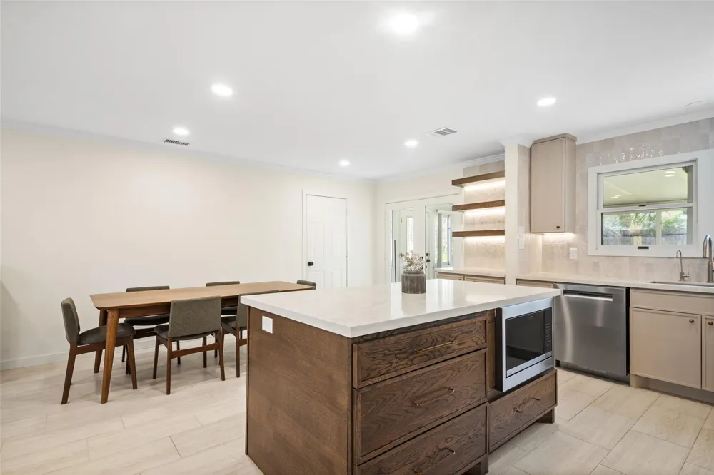 4830 Hummingbird Street Houston, TX 77035