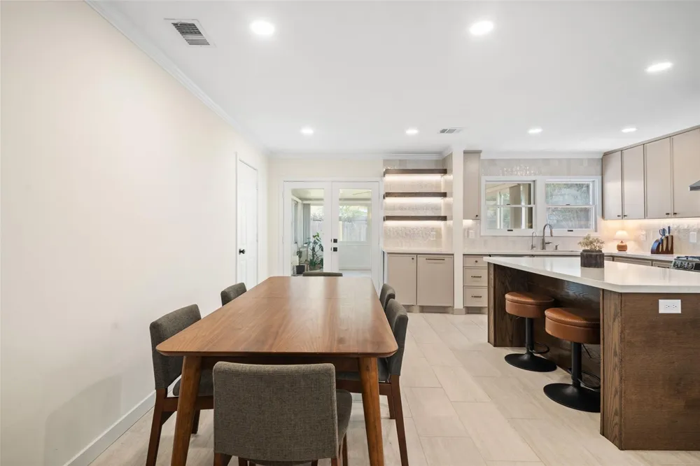 4830 Hummingbird Street Houston, TX 77035