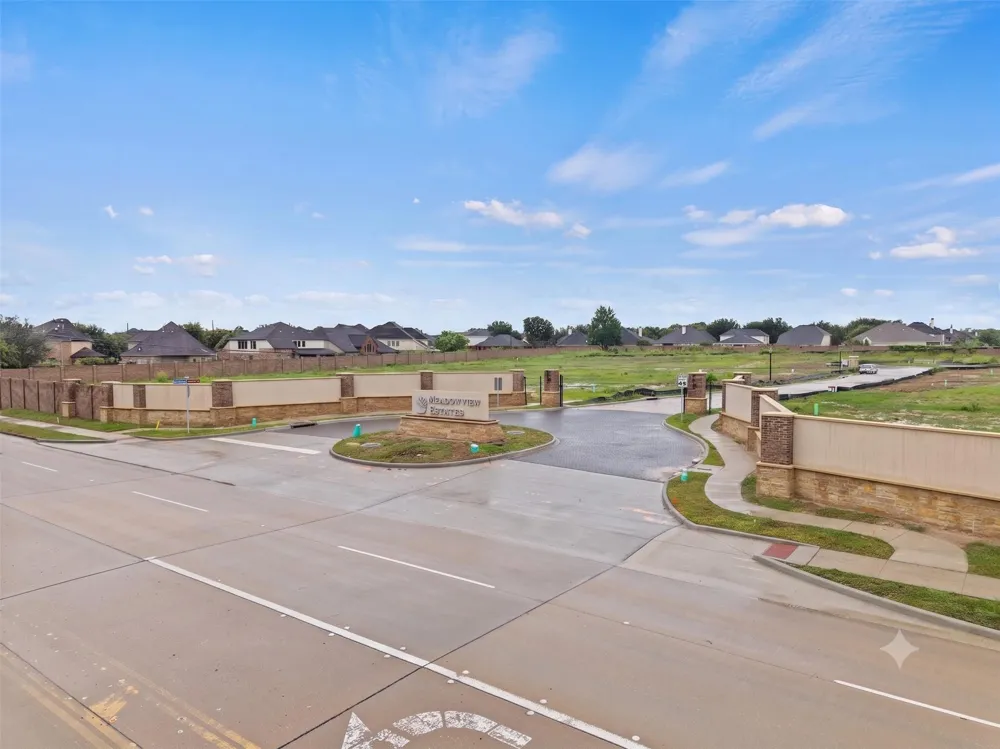 7007 Meadowview Estates Courts Sugar Land, TX 77479
