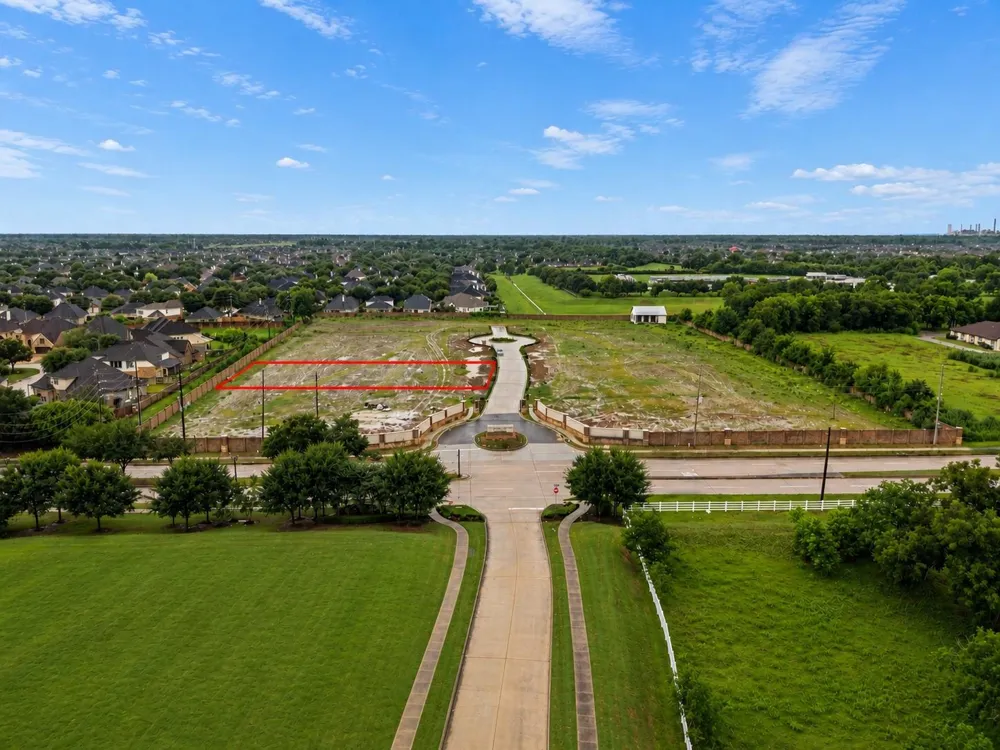 7007 Meadowview Estates Courts Sugar Land, TX 77479