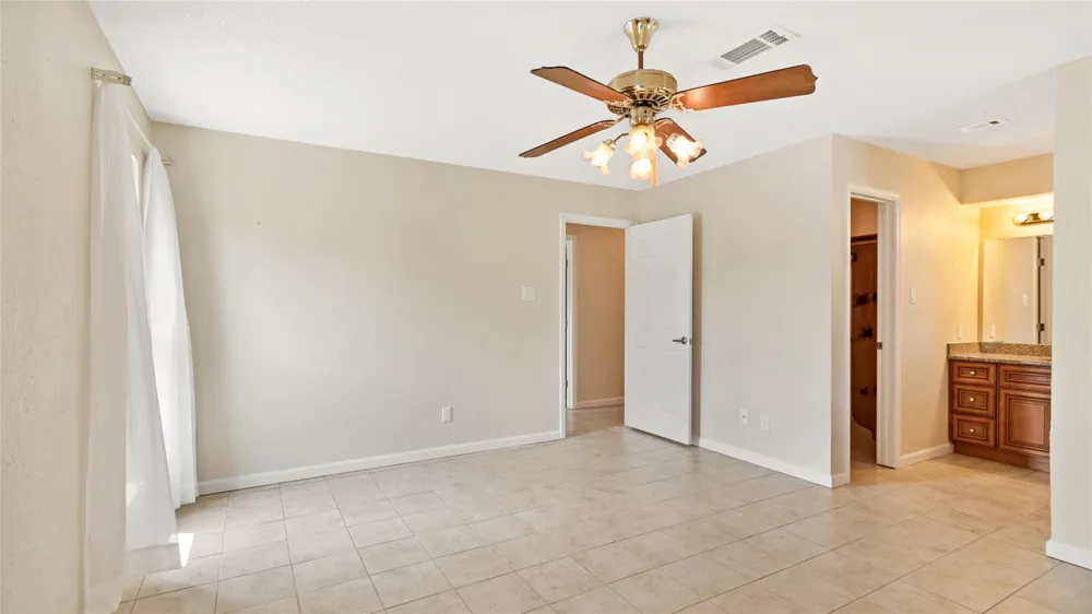 2915 Cemetery Road Santa Fe, TX 77517