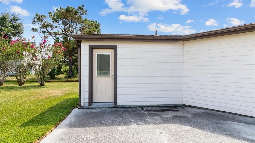2915 Cemetery Road Santa Fe, TX 77517