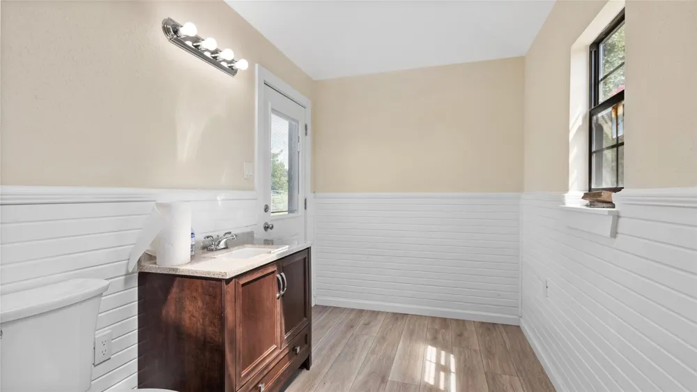 2915 Cemetery Road Santa Fe, TX 77517