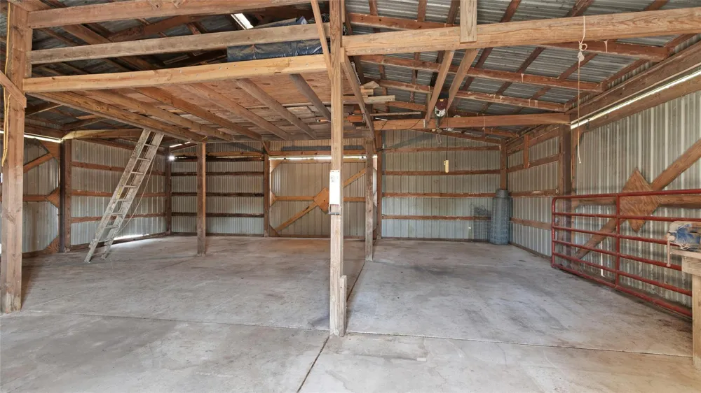 2915 Cemetery Road Santa Fe, TX 77517