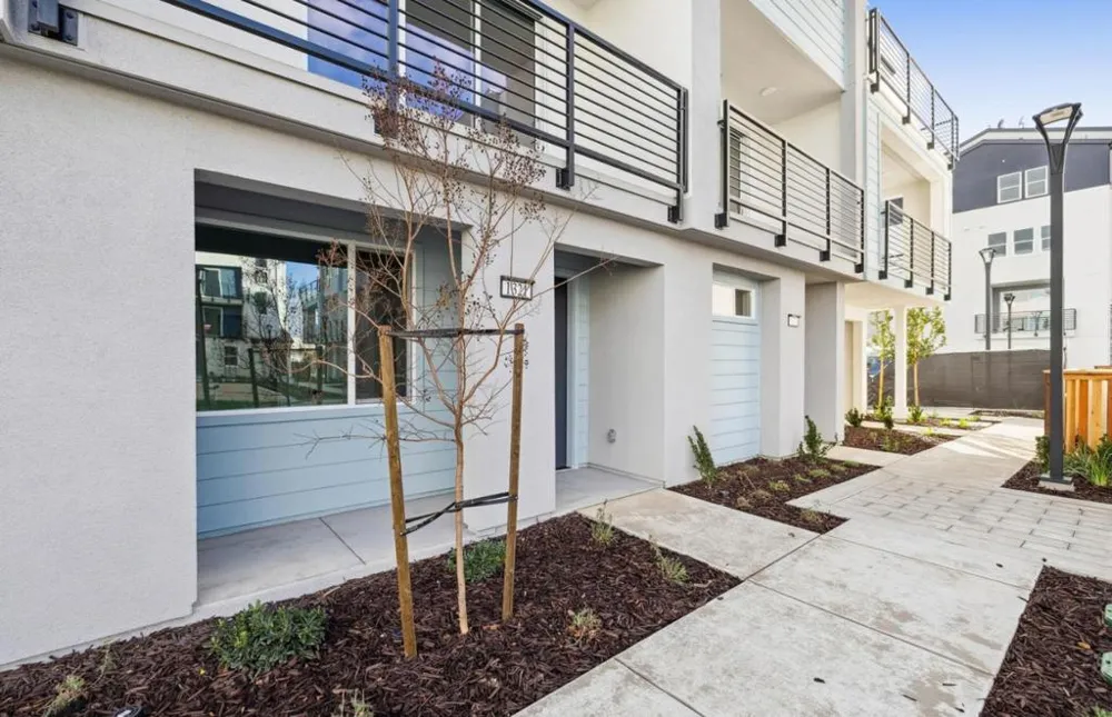 1321 Lilac Way Milpitas, CA 95035