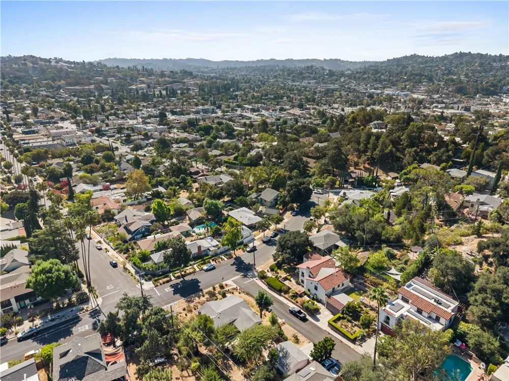 4691 College View Los Angeles, CA 90041