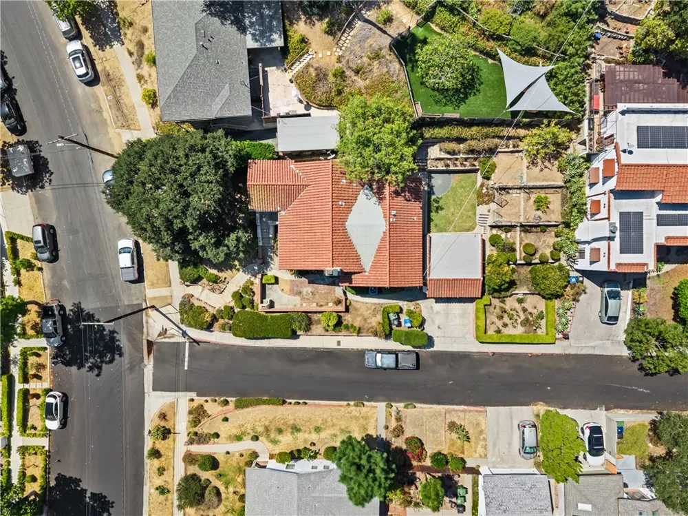 4691 College View Los Angeles, CA 90041