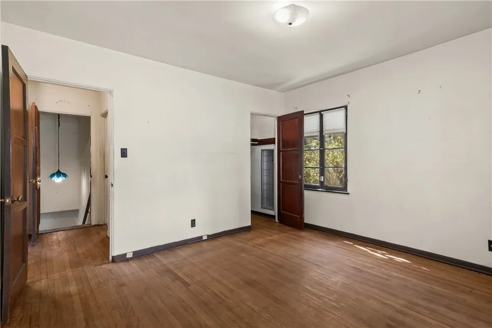 4691 College View Los Angeles, CA 90041