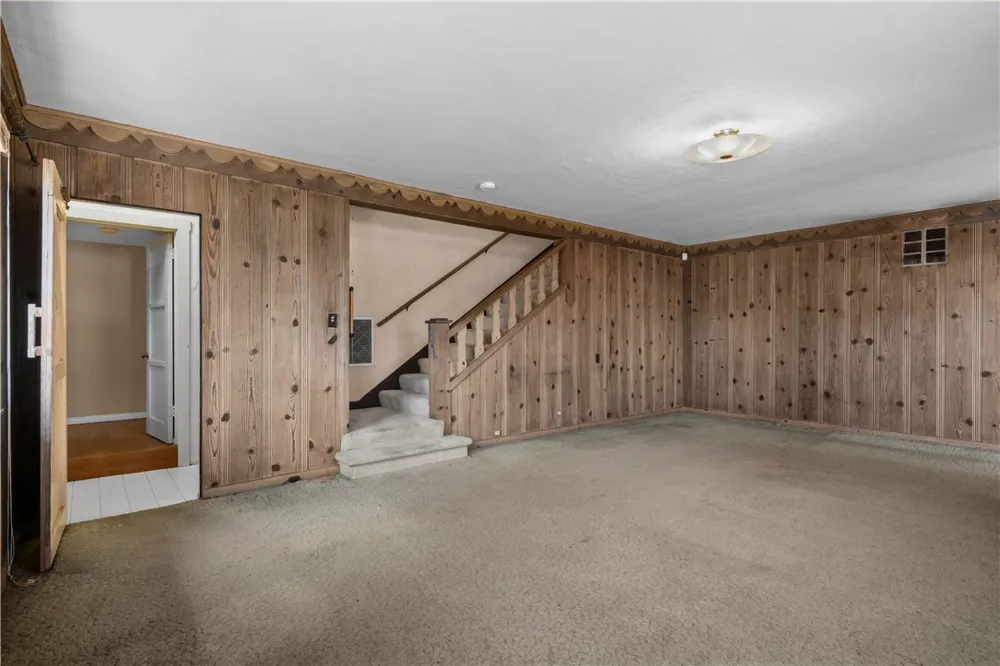 4691 College View Los Angeles, CA 90041