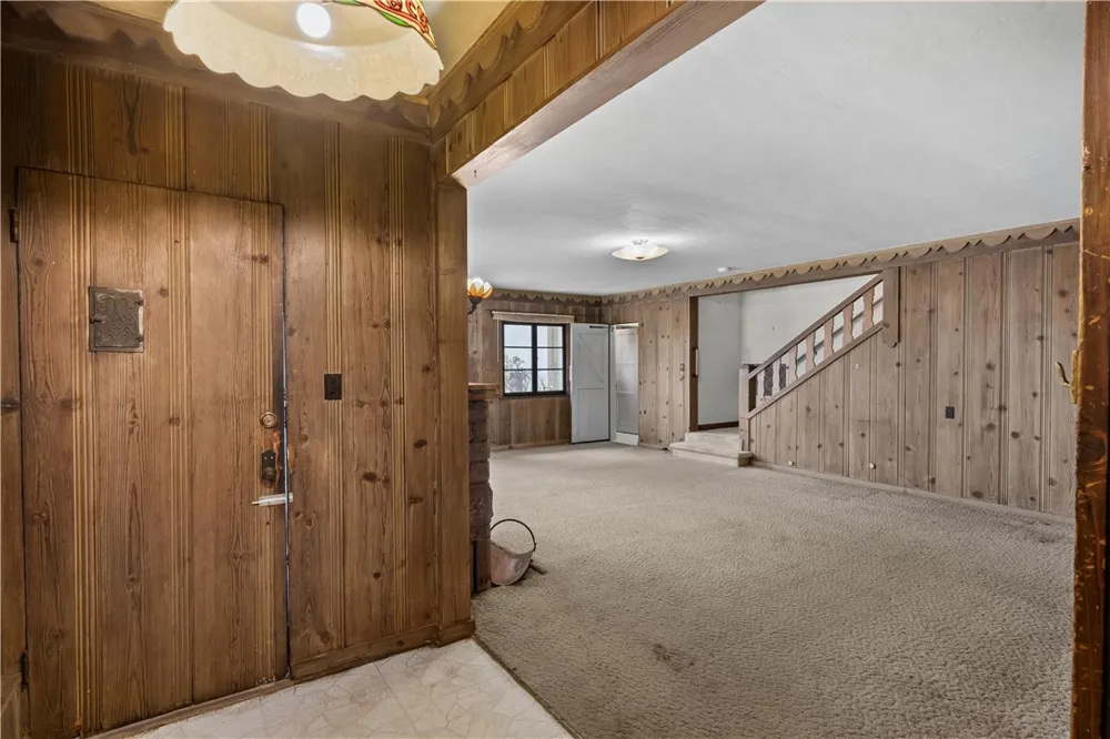 4691 College View Los Angeles, CA 90041