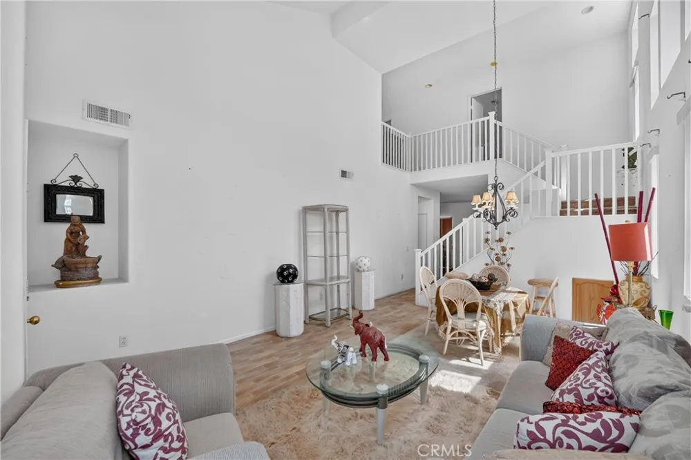 42124 Orange Blossom Temecula, CA 92591