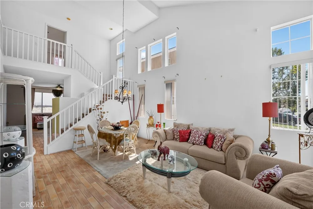 42124 Orange Blossom Temecula, CA 92591