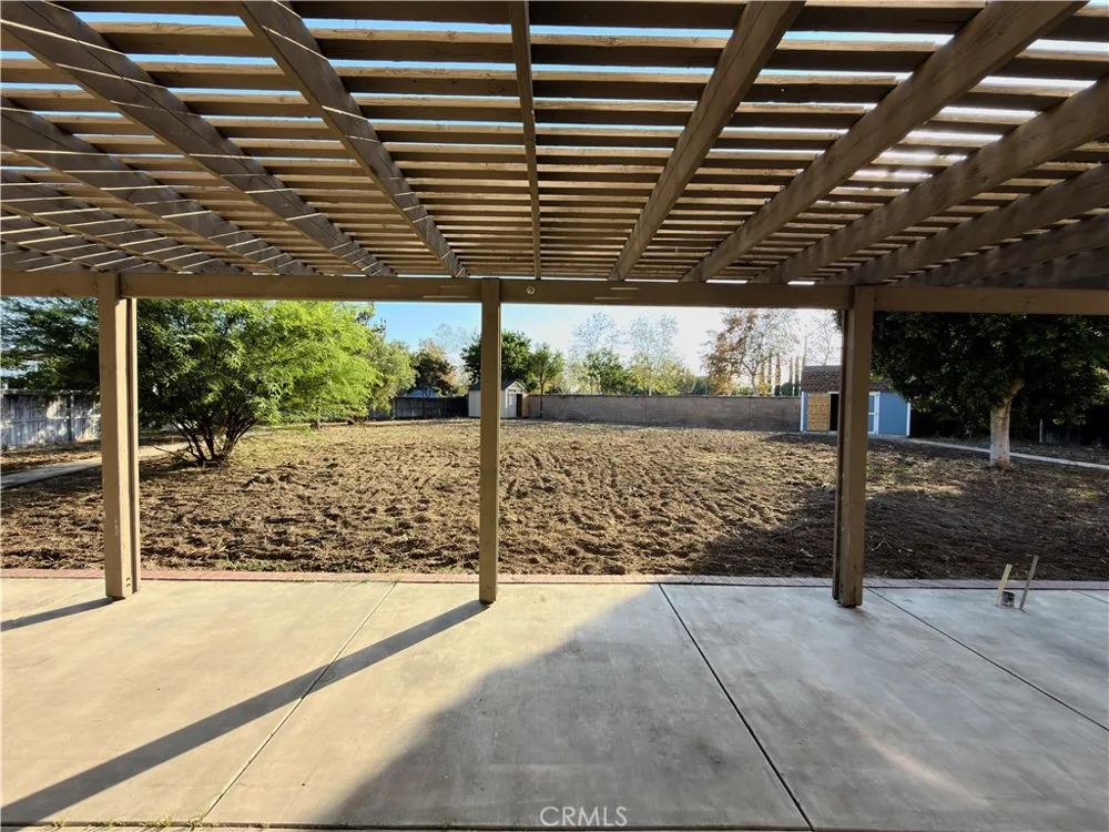 6879 Red Cardinal Court Corona, CA 92880