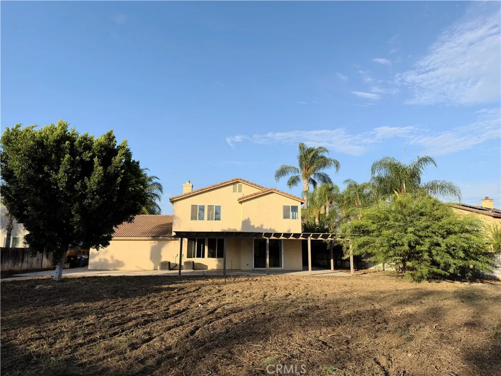 6879 Red Cardinal Court Corona, CA 92880
