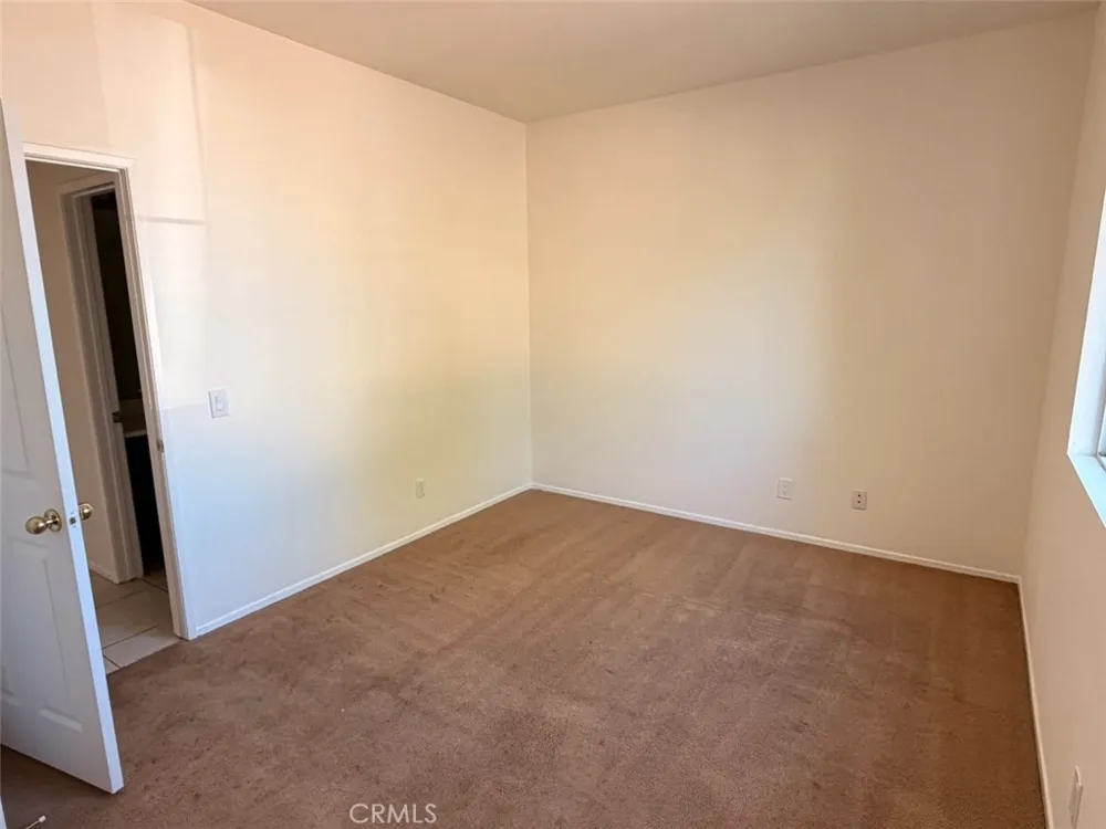 6879 Red Cardinal Court Corona, CA 92880