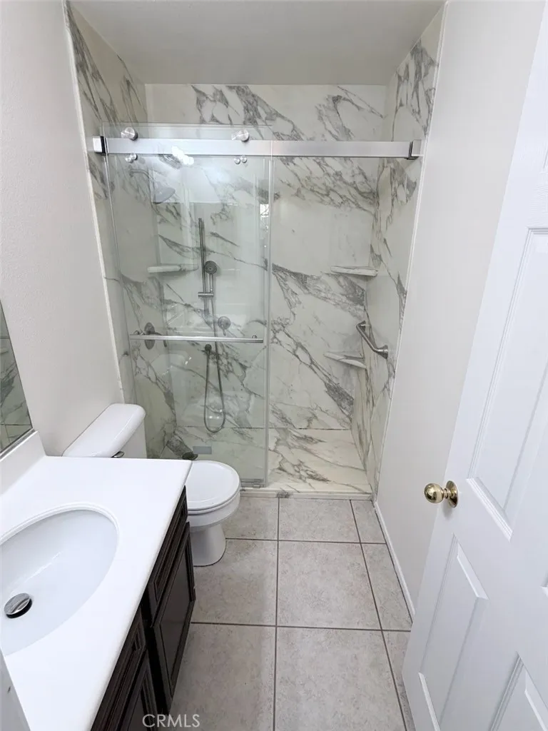 6879 Red Cardinal Court Corona, CA 92880