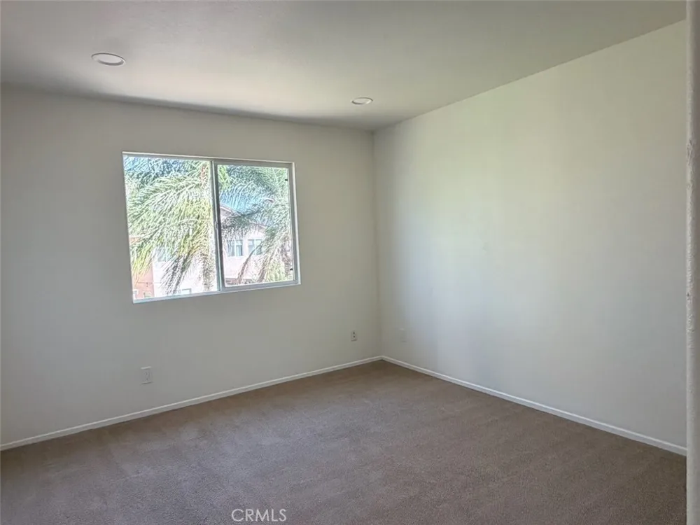 6879 Red Cardinal Court Corona, CA 92880