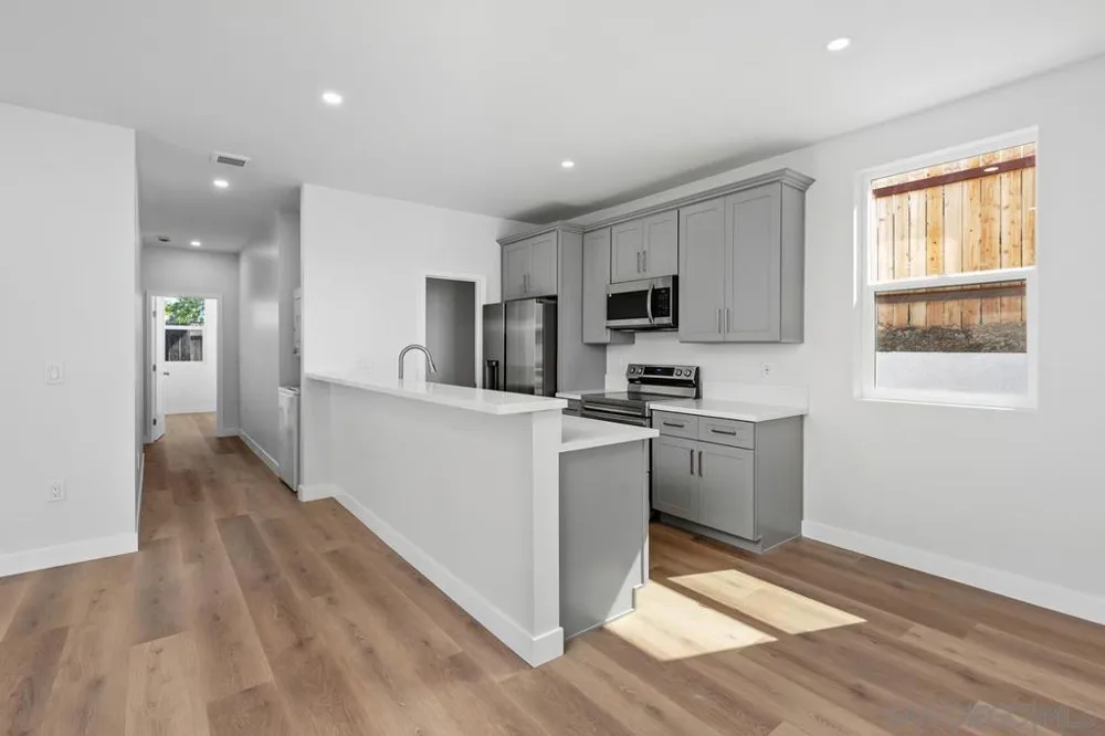 10347 Lipscomb Dr San Diego, CA 92126