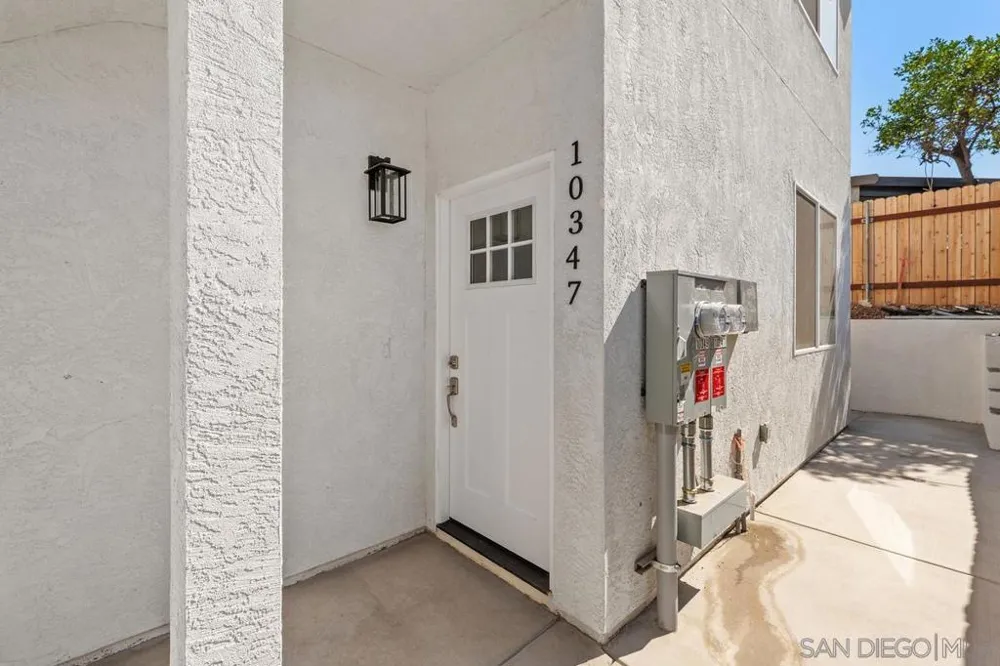 10347 Lipscomb Dr San Diego, CA 92126