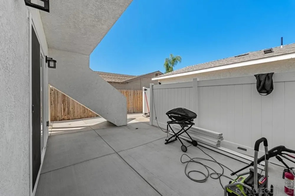 10347 Lipscomb Dr San Diego, CA 92126