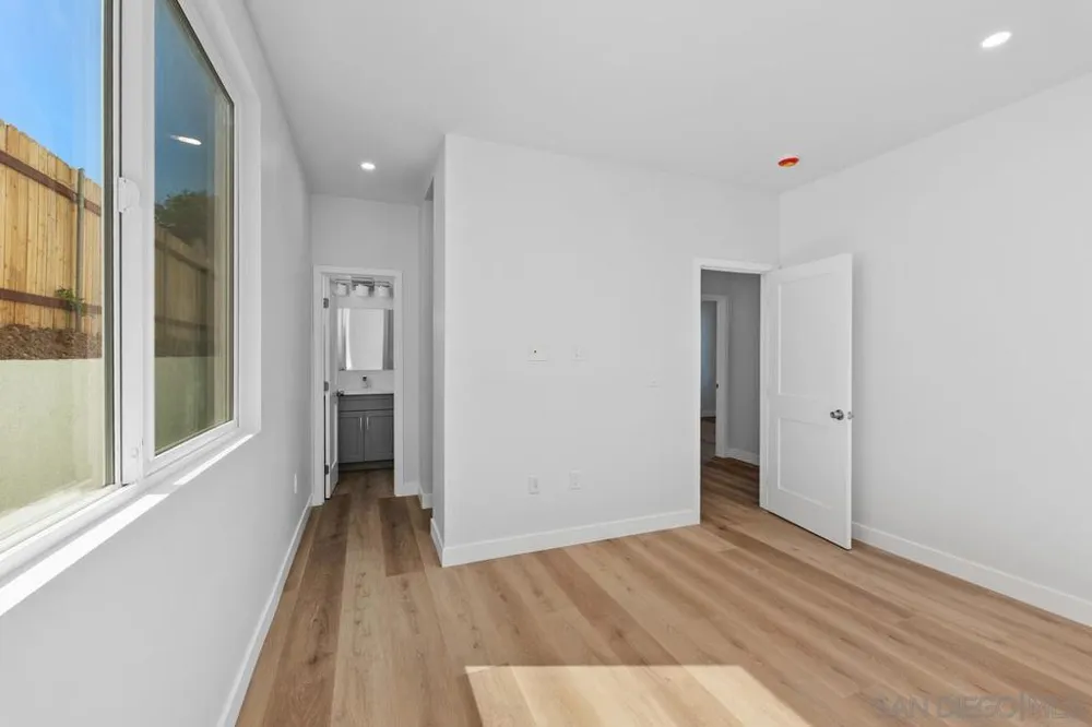 10347 Lipscomb Dr San Diego, CA 92126