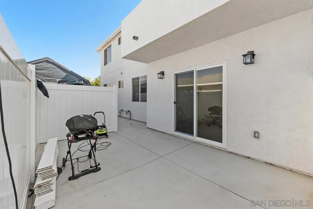 10347 Lipscomb Dr San Diego, CA 92126