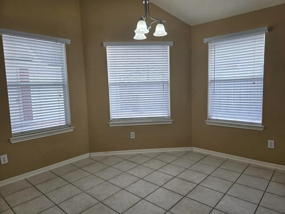 9406 Sunlake Drive Pearland, TX 77584