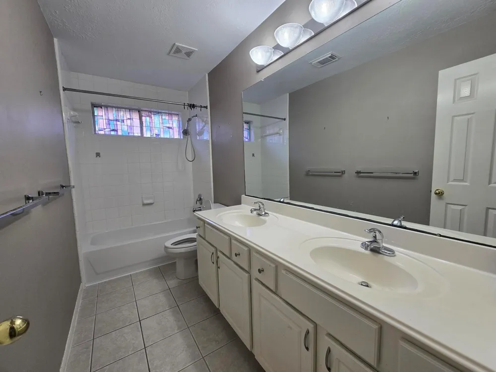 9406 Sunlake Drive Pearland, TX 77584