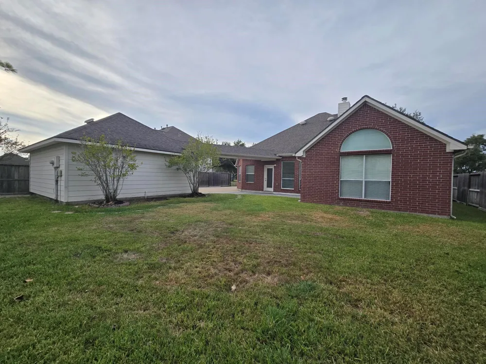 9406 Sunlake Drive Pearland, TX 77584