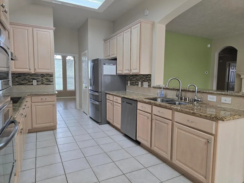 9406 Sunlake Drive Pearland, TX 77584