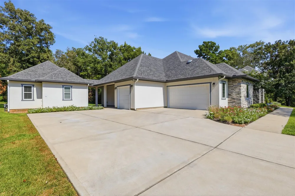 8778 Catamaran Way Montgomery, TX 77316