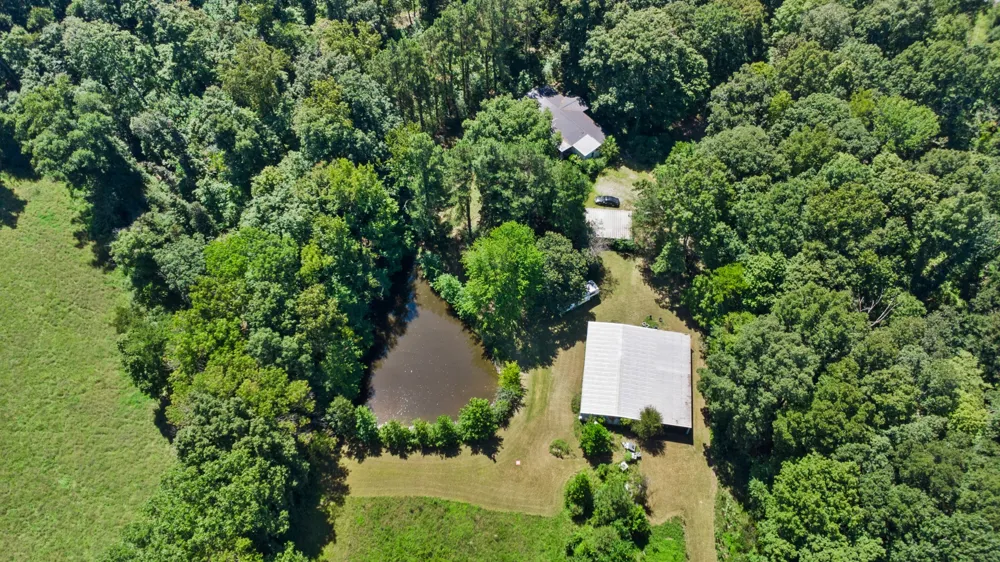 1318 Old Clarksville Pike Pleasant View, TN 37146
