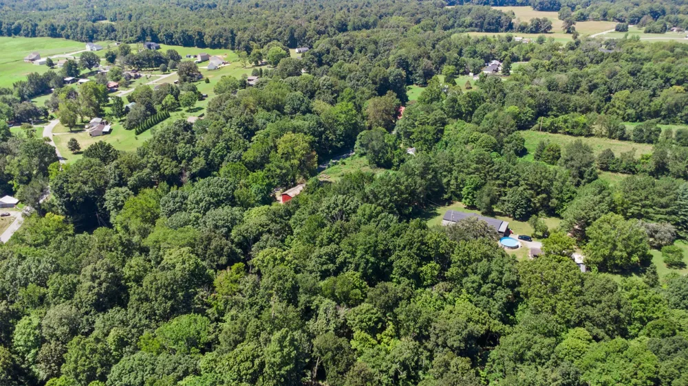 1318 Old Clarksville Pike Pleasant View, TN 37146