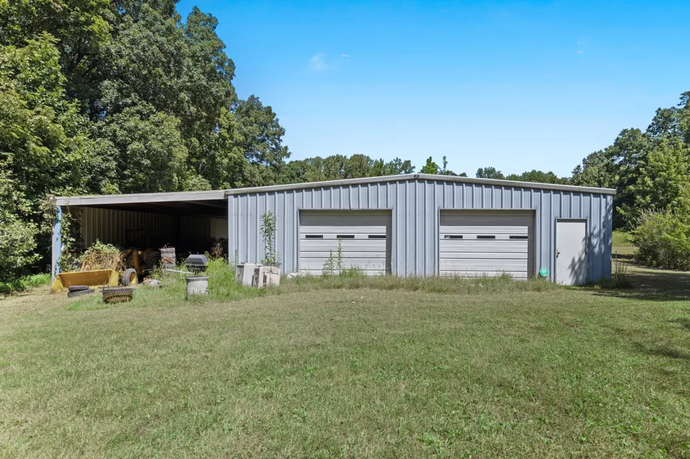 1318 Old Clarksville Pike Pleasant View, TN 37146