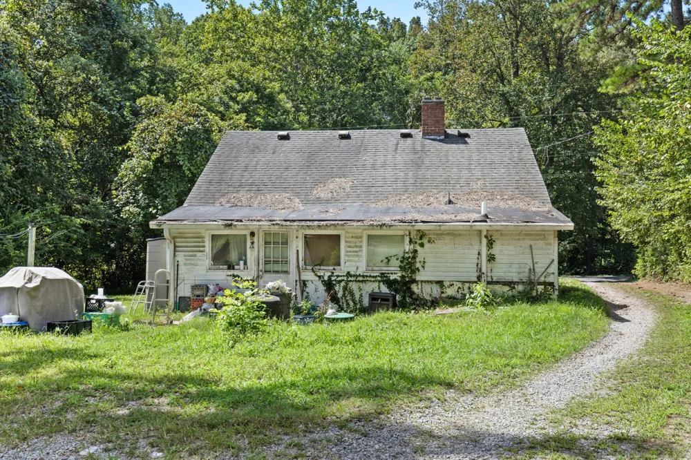1318 Old Clarksville Pike Pleasant View, TN 37146