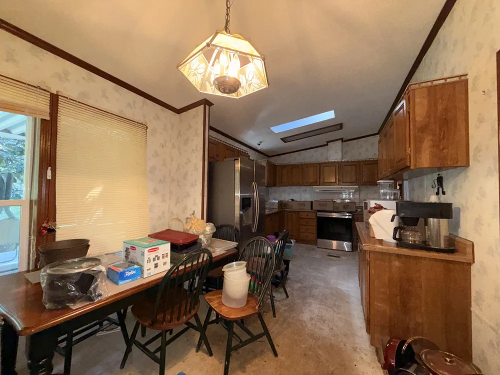 1318 Old Clarksville Pike Pleasant View, TN 37146